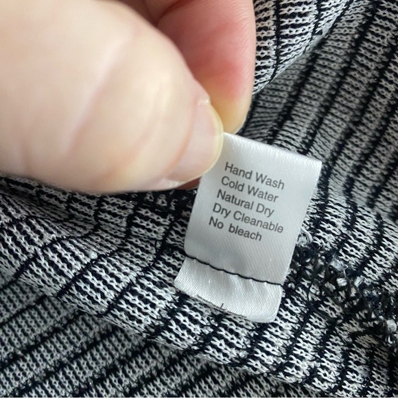 MING WANG Clasp Front Fringe Trim Cardigan Sweater Jacket Medium Black Silver - Picture 7 of 8